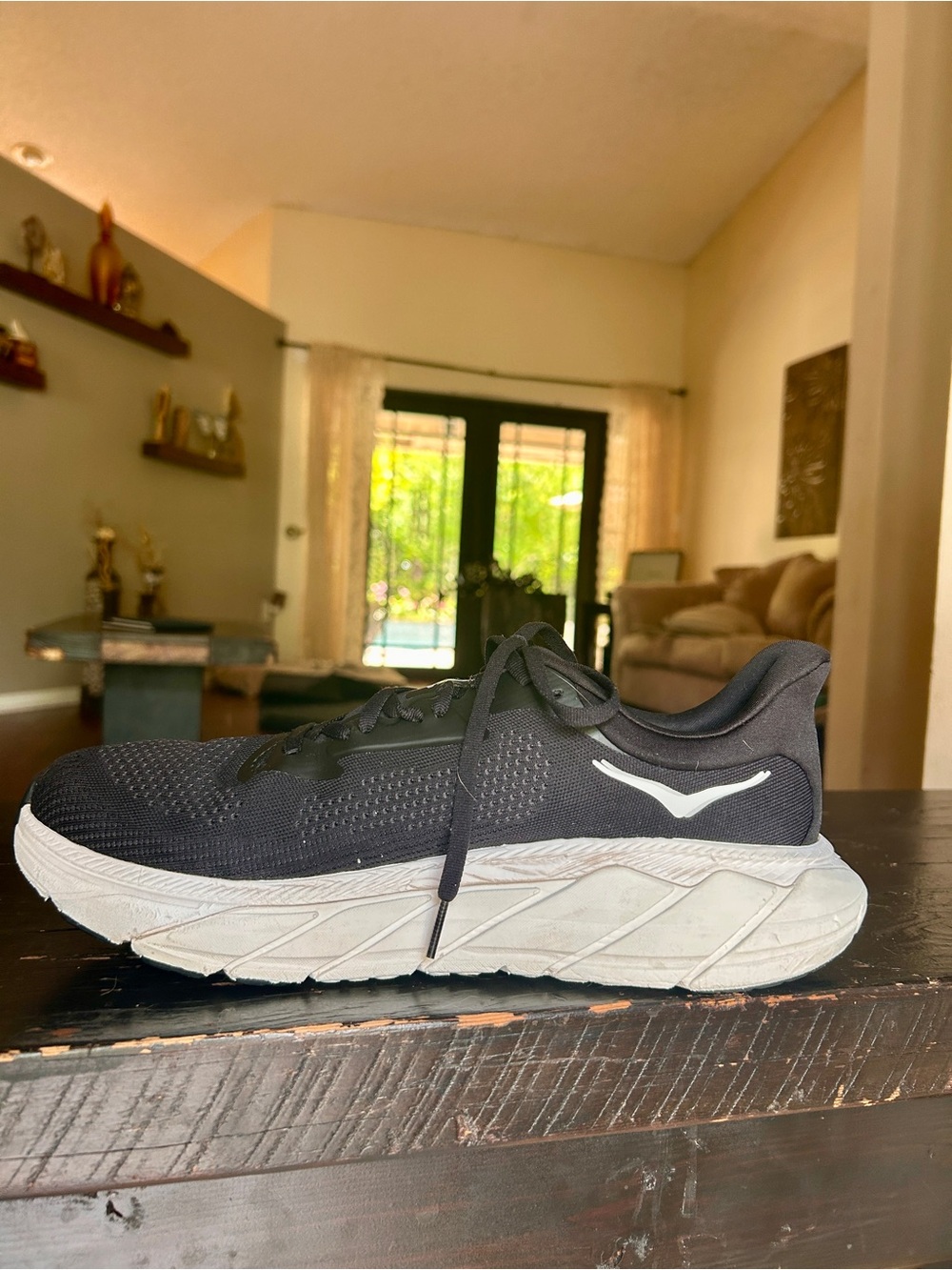 Hoka Men's Black and White Athletic Running Shoe men’s 11 D - Picture 2 of 16